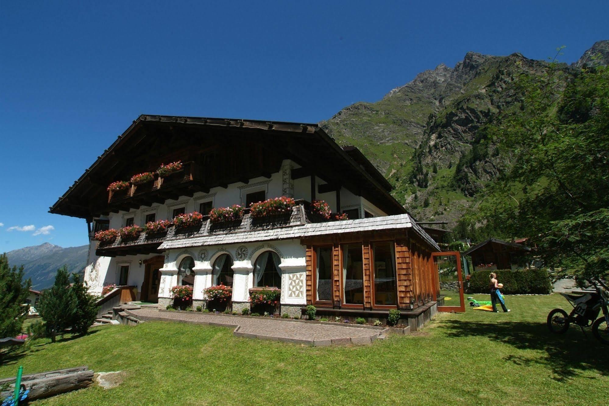 Landhaus Edelweiss Sankt Leonhard im Pitztal Eksteriør bilde