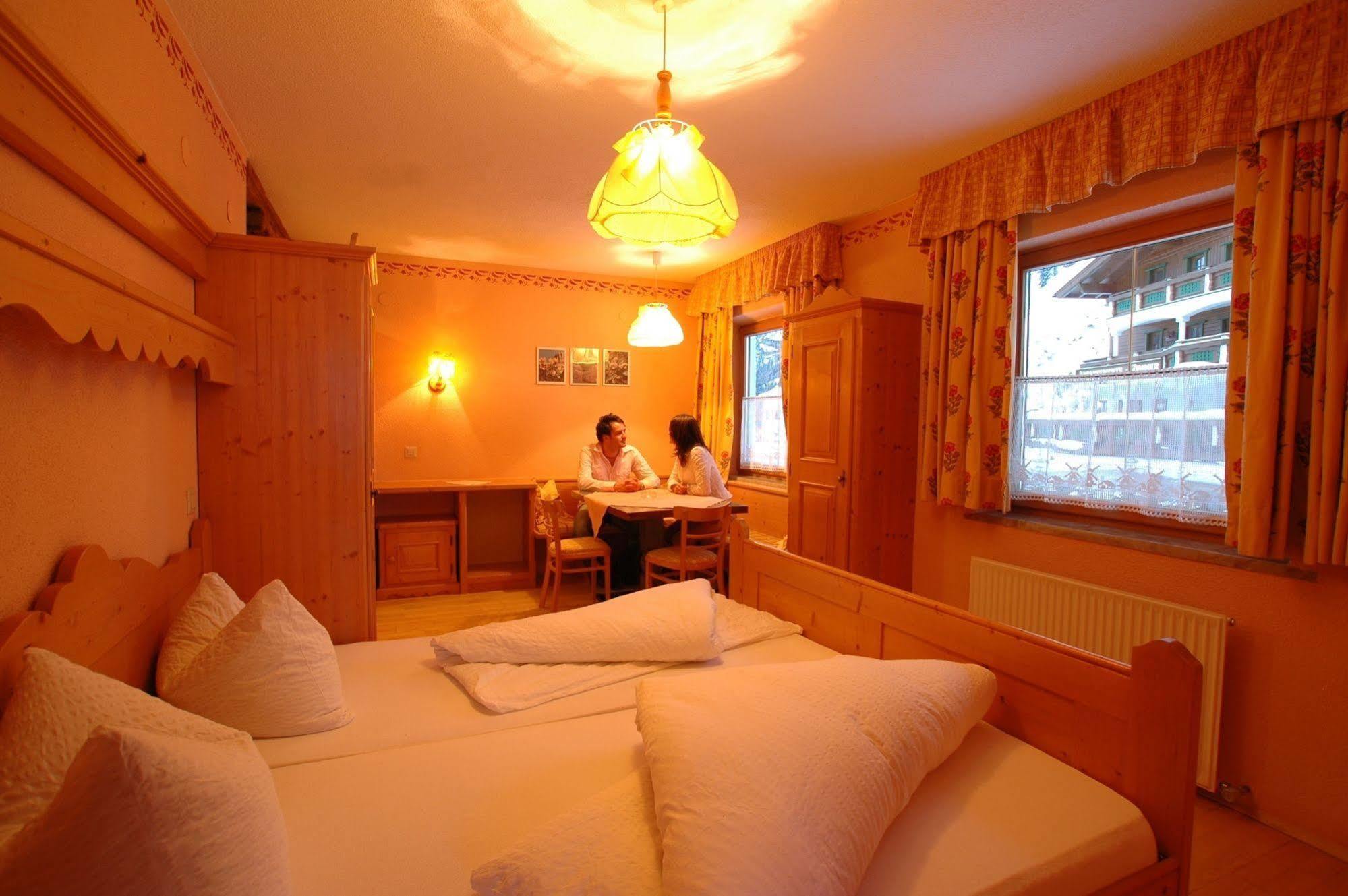 Landhaus Edelweiss Sankt Leonhard im Pitztal Eksteriør bilde